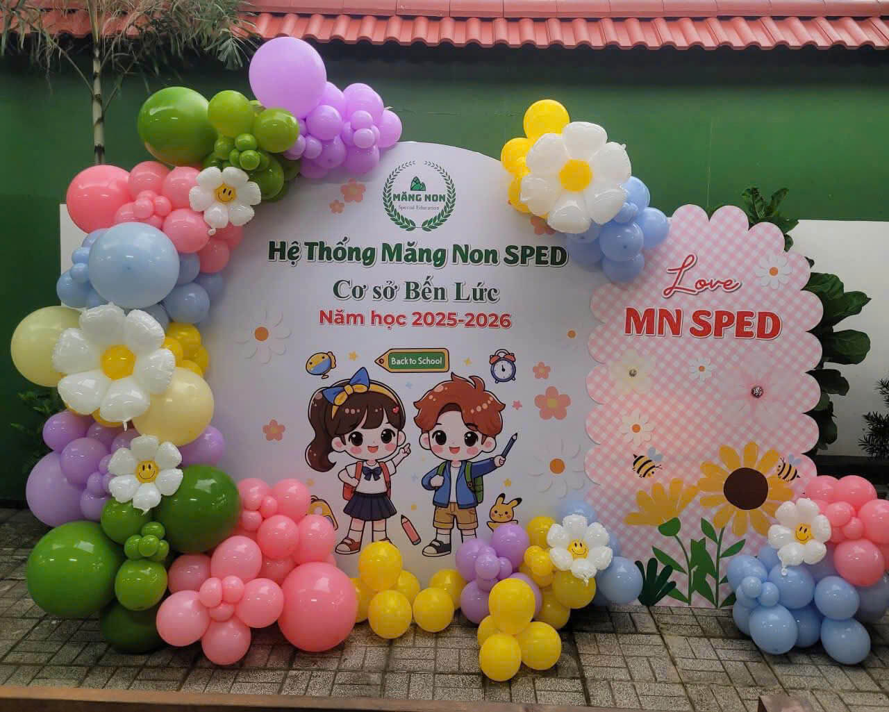 MẪU CỔNG BONG BÓNG - BACKDROP TRANG TRÍ KHAI GIẢNG NĂM HỌC